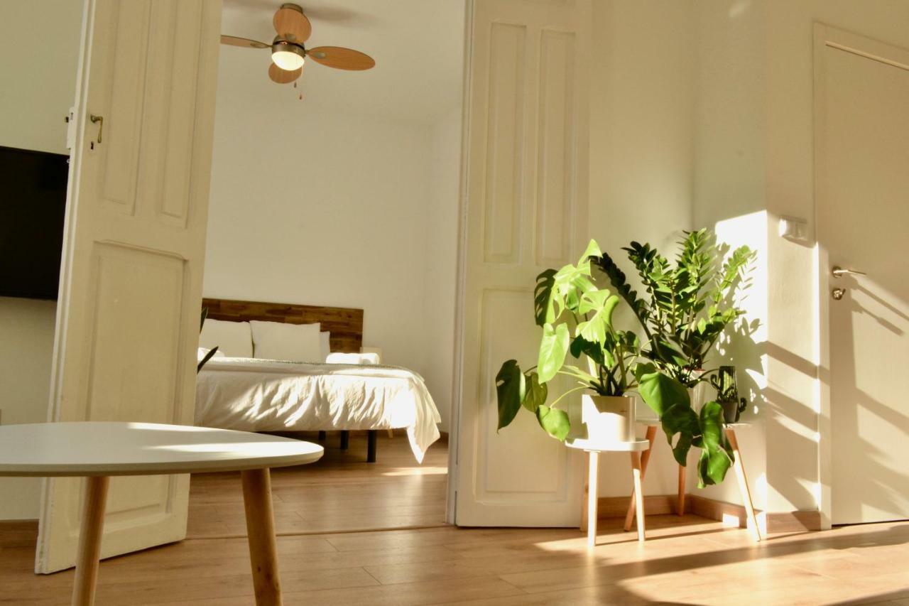 Hola Valencia - Holiday Apartments Luaran gambar